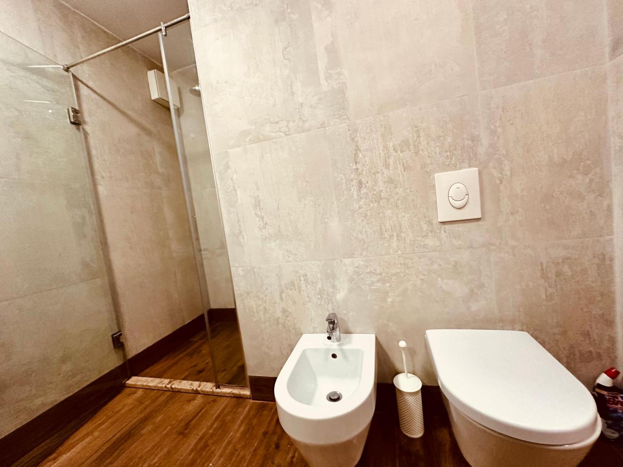 Sunrise Haven Center Apartment *